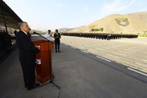 Presidente (e) del Congreso en Escuela de Oficiales de la PNP