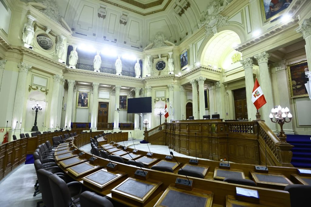 Mesa Directiva del hemiciclo del Senado