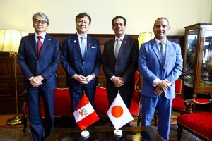 Visita de ministro de Asuntos Exteriores del Japón