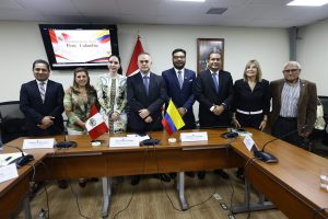 Integrantes de Liga Parlamentaria de Amistad Perú–Colombia